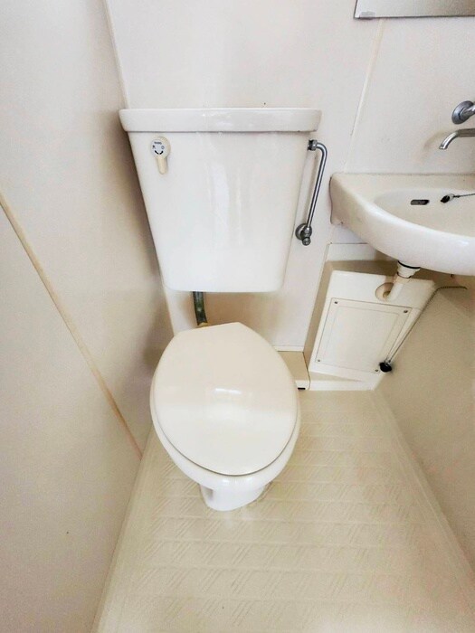 物件内観写真13　(トイレ)