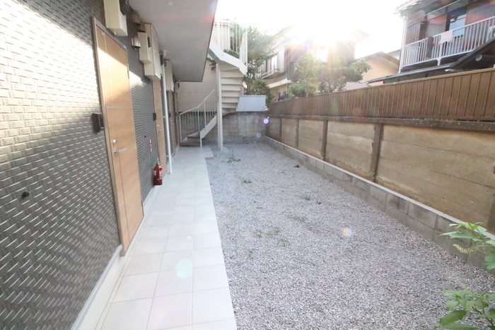 物件外観写真4　(駐輪場)