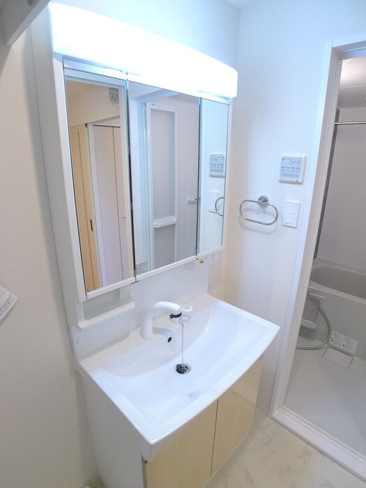 物件内観写真10　(洗面)