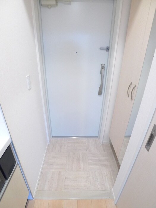 物件内観写真15　(玄関)