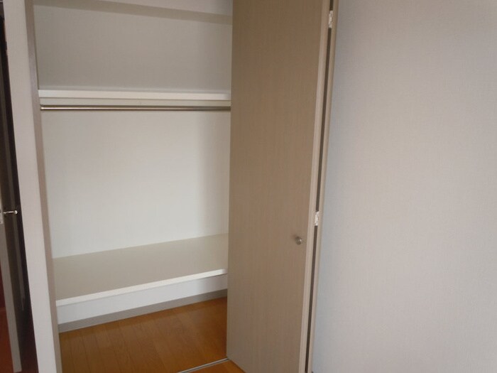 物件内観写真13　(収納)