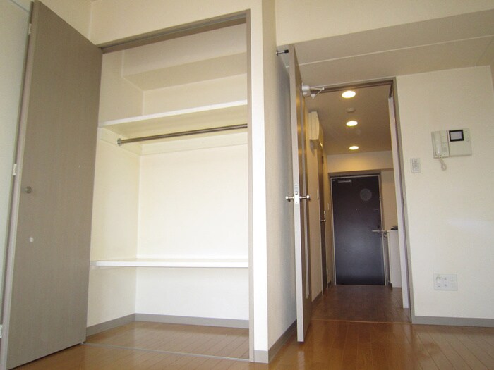 物件内観写真13　(収納)
