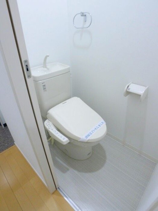 物件内観写真15　(トイレ)