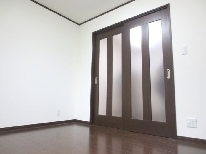 物件内観写真4　(居室)