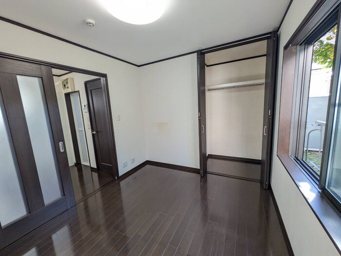 物件内観写真10　(居室)