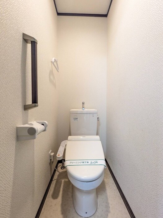 物件内観写真11　(トイレ)