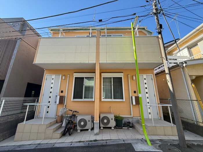 砧4丁目メゾネット住宅の物件外観写真