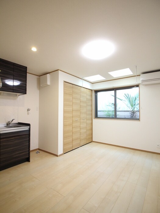 物件内観写真5　(居室)