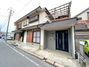 鳥山一軒家外観写真