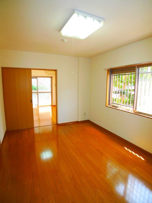 物件内観写真10　(居室)