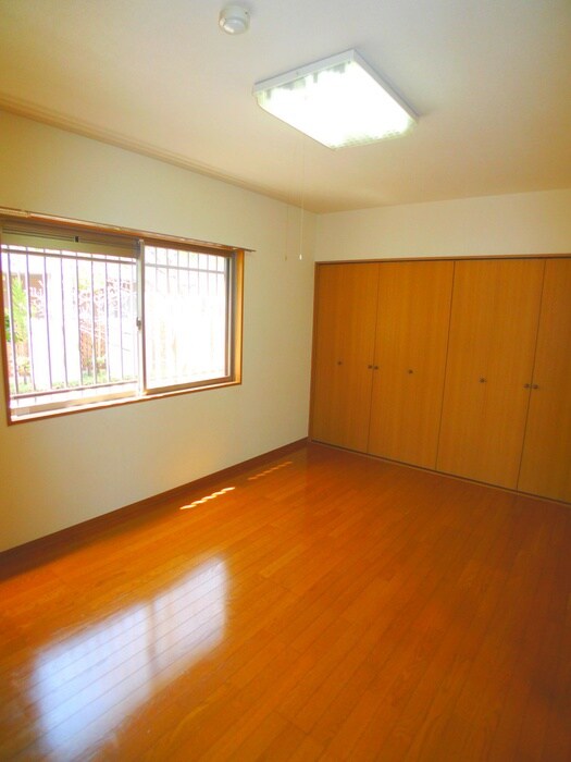 物件内観写真13　(居室)