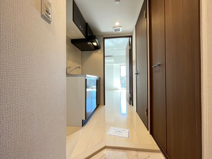 物件内観写真17　(廊下)