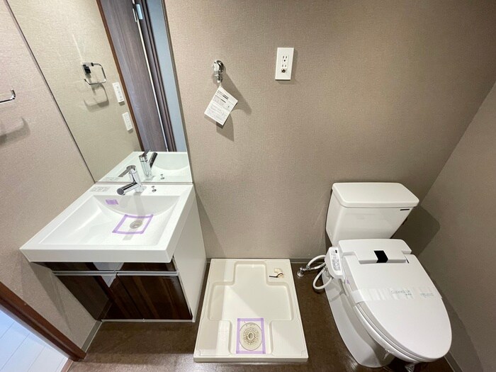 物件内観写真19　(洗濯機置場)