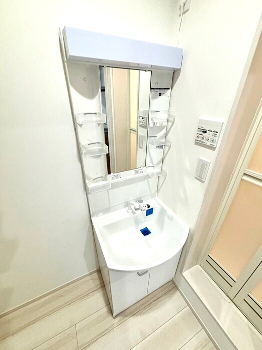 物件内観写真12　(洗面)