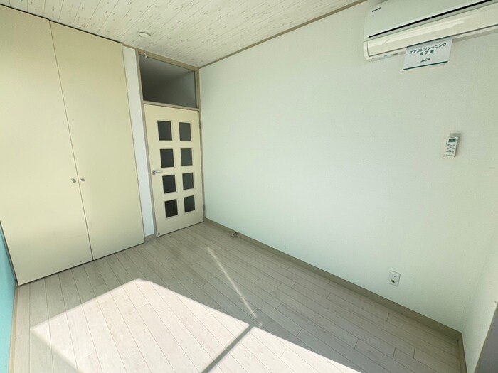 物件内観写真9　(居室)