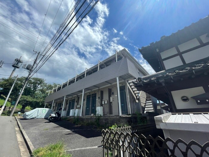 物件外観写真6　(駐車場)