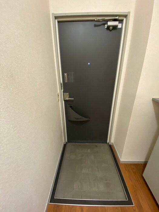 物件内観写真14　(玄関)