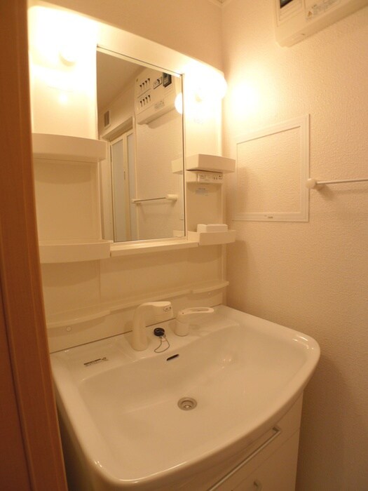 物件内観写真13　(洗面)