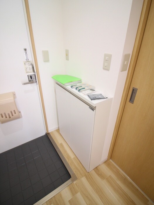 物件内観写真15　(靴箱)