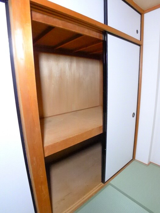 物件内観写真10　(収納)