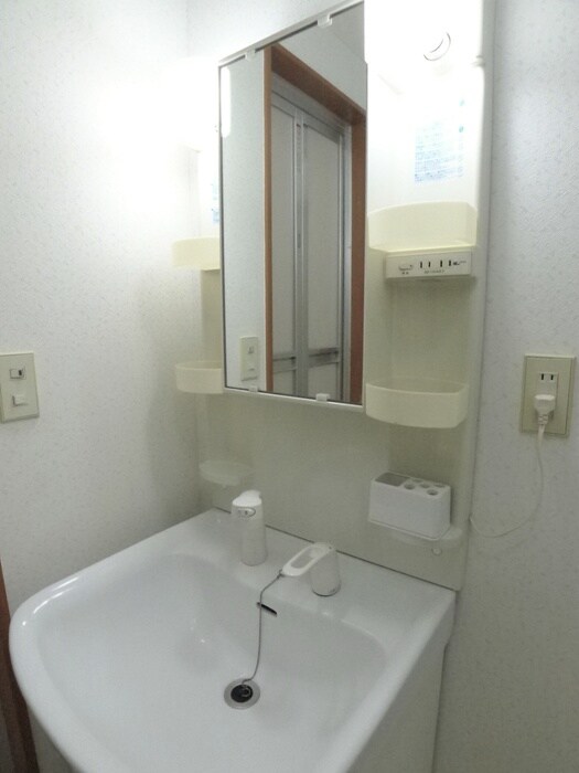 物件内観写真12　(洗面)