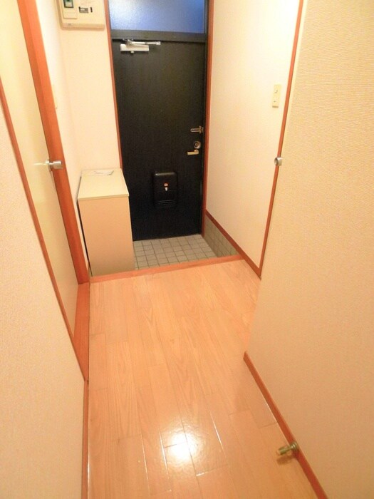 物件内観写真17　(廊下)