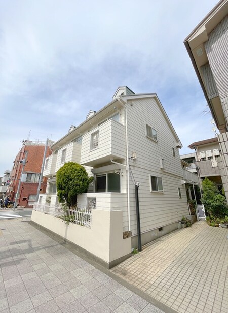 ベルシオン三軒茶屋外観写真