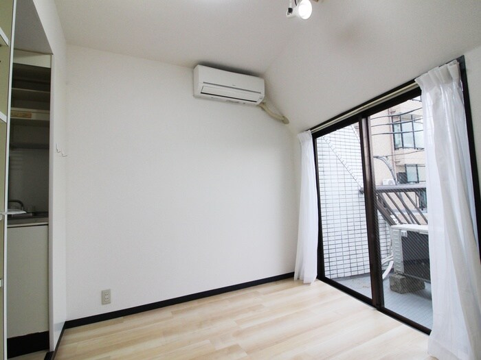 物件内観写真7　(居室)