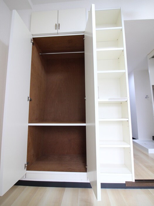 物件内観写真15　(収納)