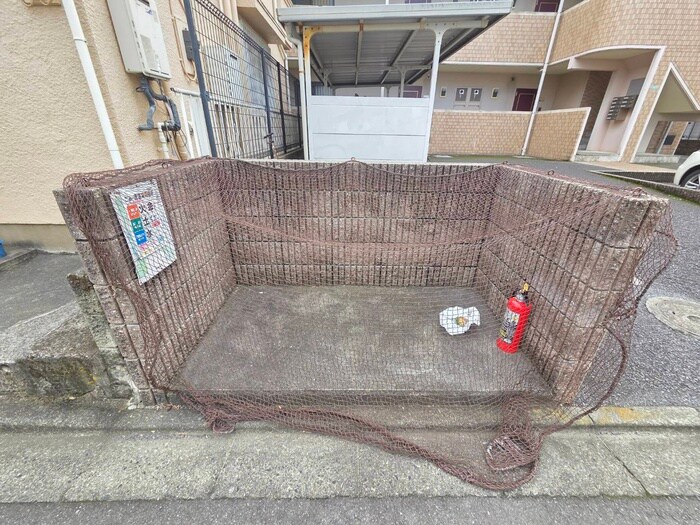 物件外観写真6　(周辺環境)