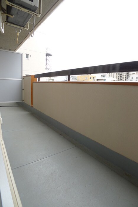 物件内観写真8　(ベランダ・バルコニー)