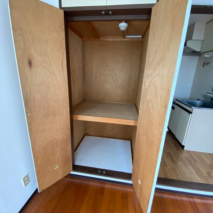 物件内観写真11　(収納)