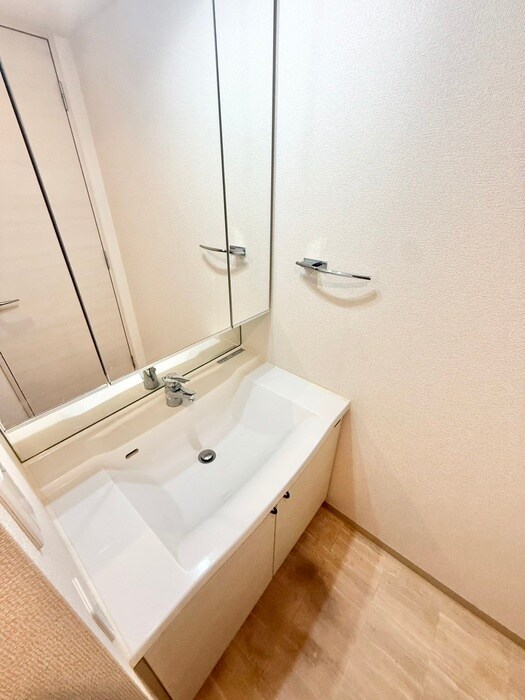 物件内観写真11　(洗面)