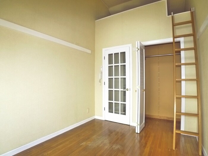 物件内観写真9　(居室)