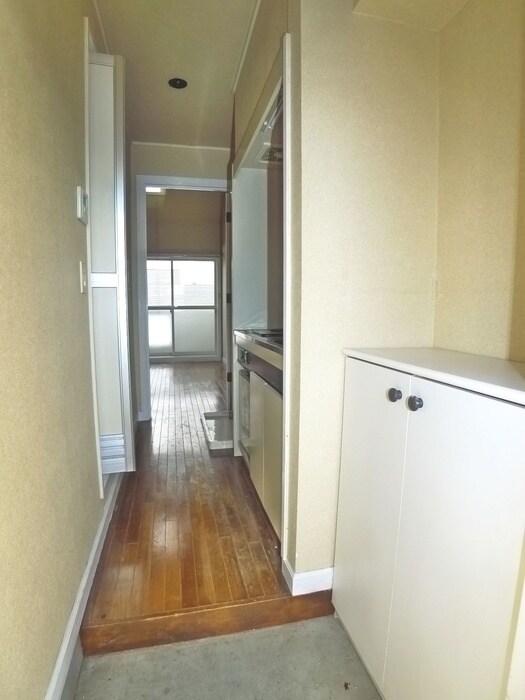 物件内観写真17　(玄関)