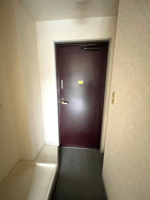 物件内観写真10　(玄関)