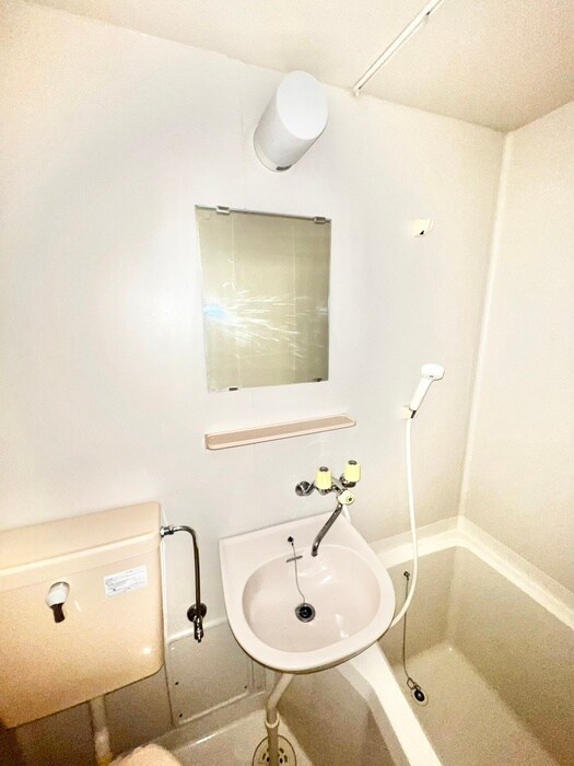 物件内観写真12　(洗面)