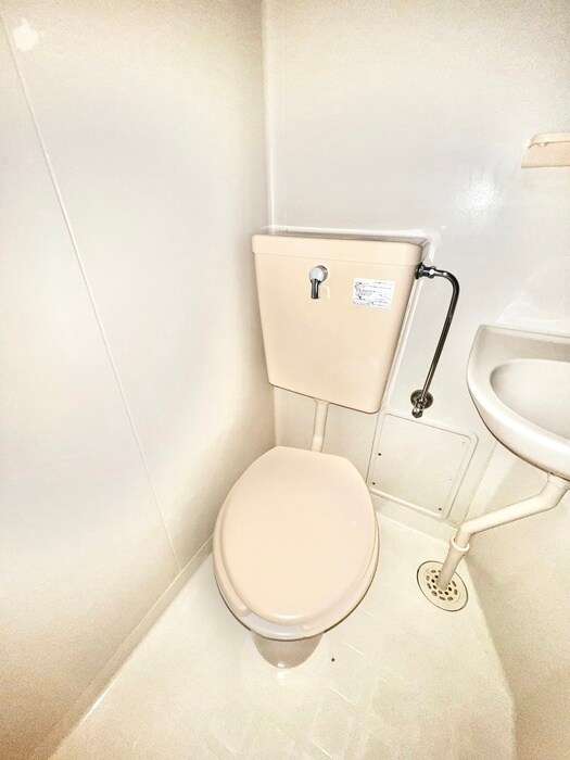 物件内観写真14　(トイレ)