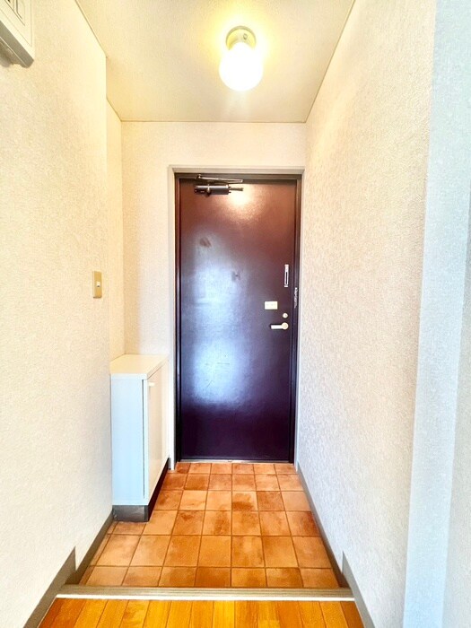 物件内観写真18　(玄関)