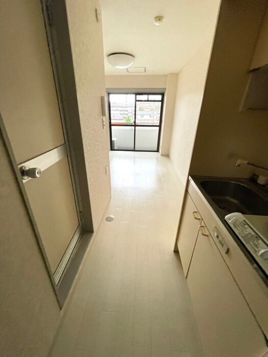 物件内観写真18　(廊下)