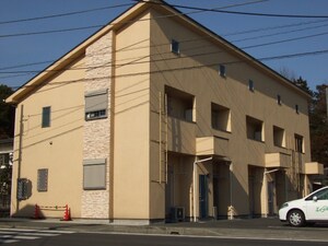 ヒルズ生駒外観写真