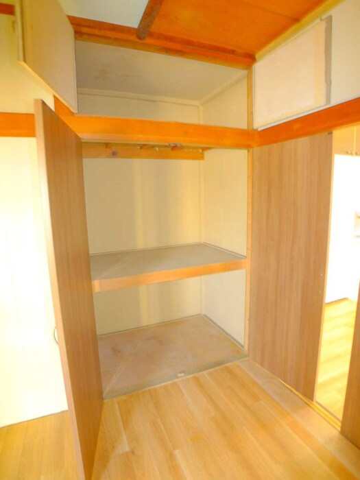 物件内観写真12　(収納)