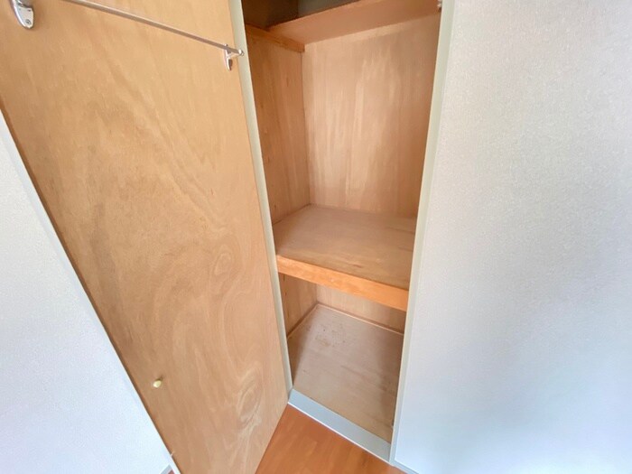物件内観写真12　(収納)