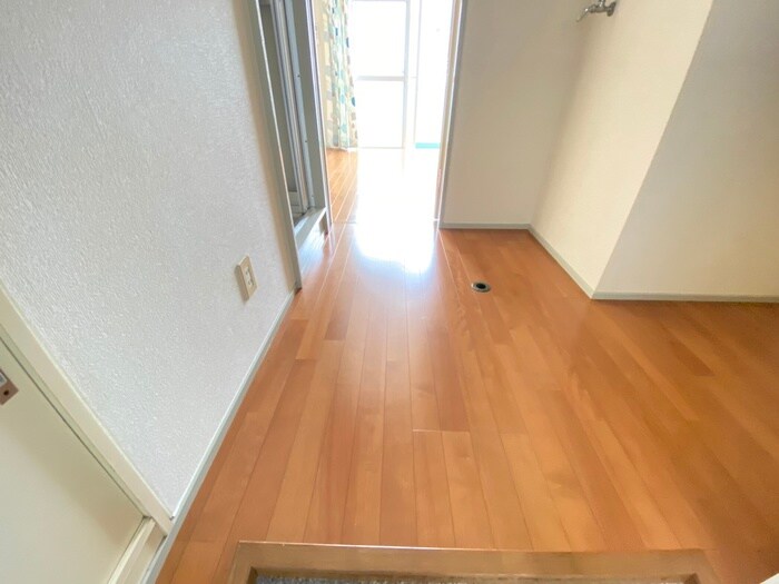 物件内観写真16　(廊下)