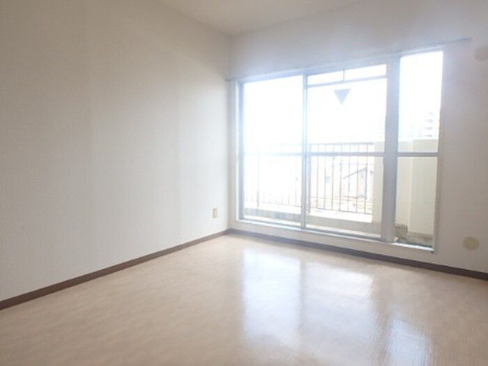 物件内観写真5　(居室)