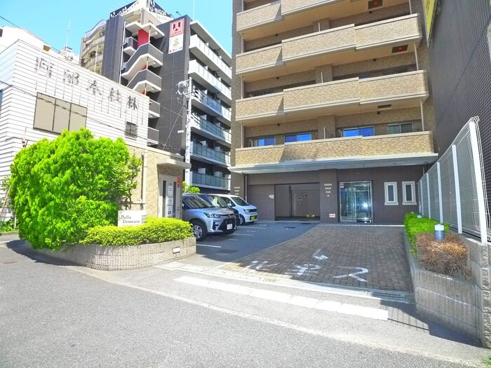 物件外観写真2　(駐車場)