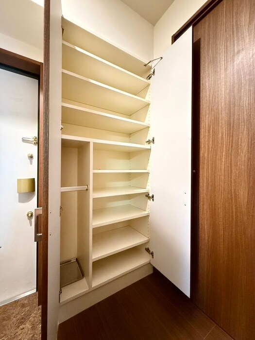 物件内観写真20　(靴箱)