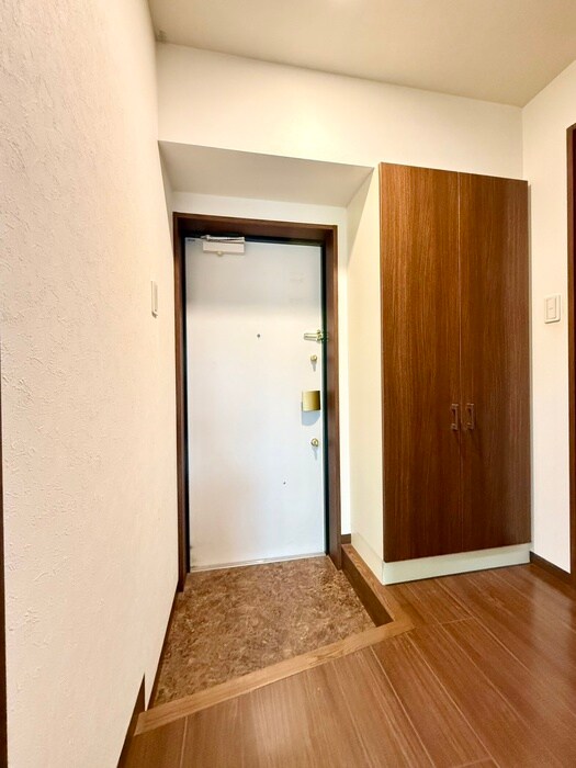 物件内観写真21　(玄関)