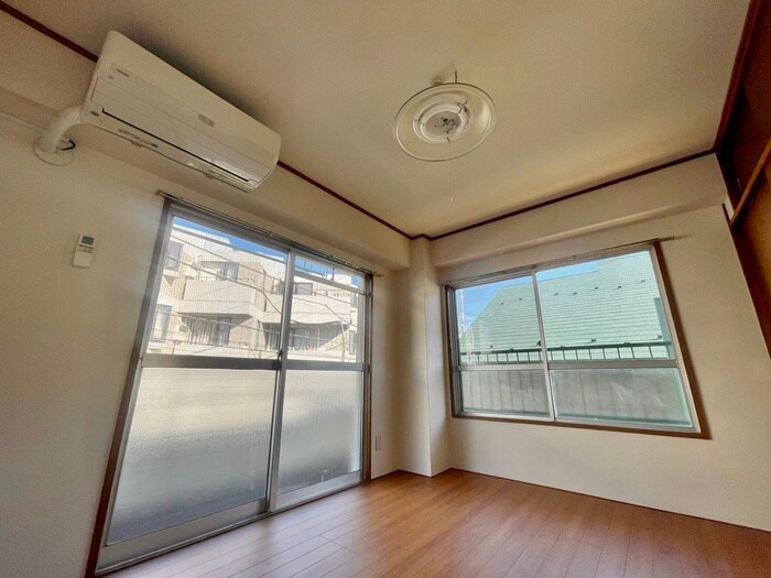 物件内観写真10　(居室)