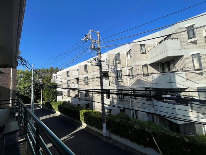 物件内観写真19　(室内からの展望)